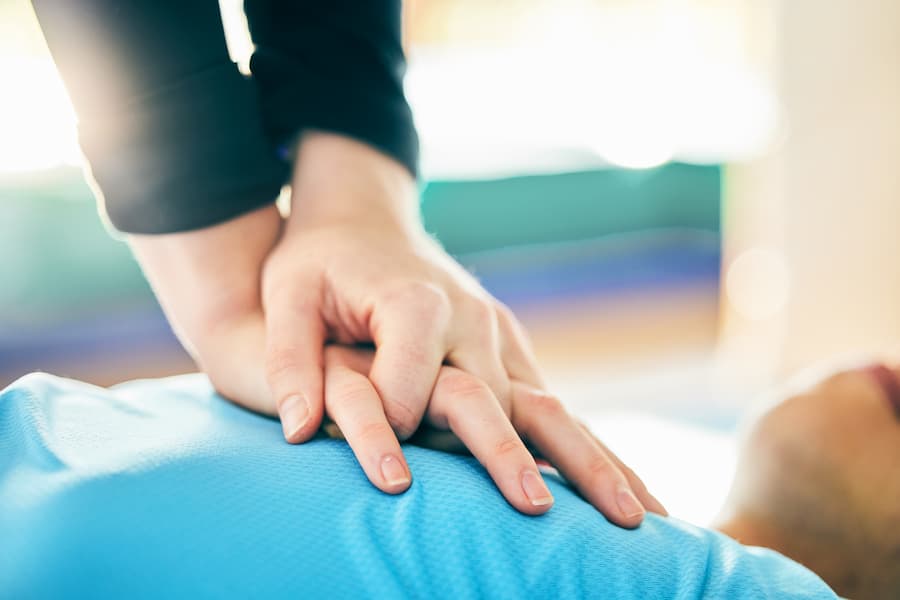 hand-only-cpr-900x600 hand-only-cpr